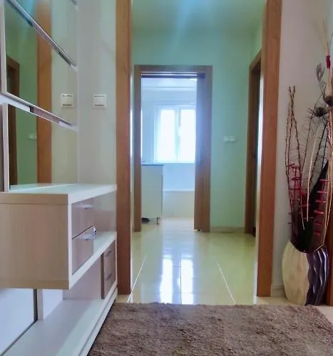 Varadero Naval * Ла-Исла-де-Ароса